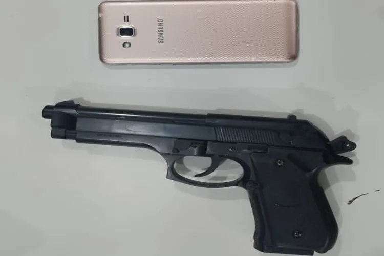 Urgente: PM realiza prisão por roubo de celular e apreende menor em Conquista