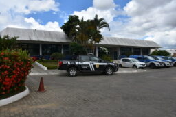 Homem esfaqueado no pescoço está em estado gravíssimo em Vitória da Conquista