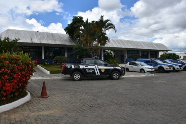 Conquista: Crime brutal no bairro Sumaré com homem baleado e quase atropelado após discussão