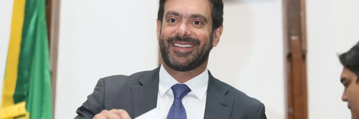 Deputado Tiago Correia Líder da oposição vai pedir ao TCU suspensão da cobrança dos pedágios nas BRs 324 e 116