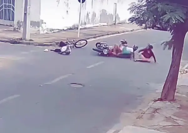 Idoso é brutalmente atropelado por motocicleta em Guanambi