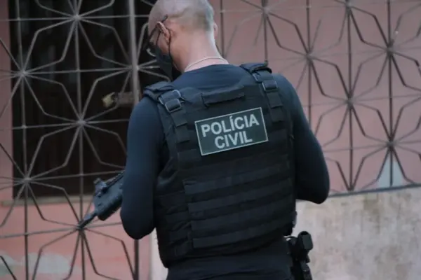 Polícia Civil faz megaoperação em oito estados contra fcção e prende suspeito de homicídio de delegado em Anagé e apreende outro suspeito com R$ 10 mil em Itabuna