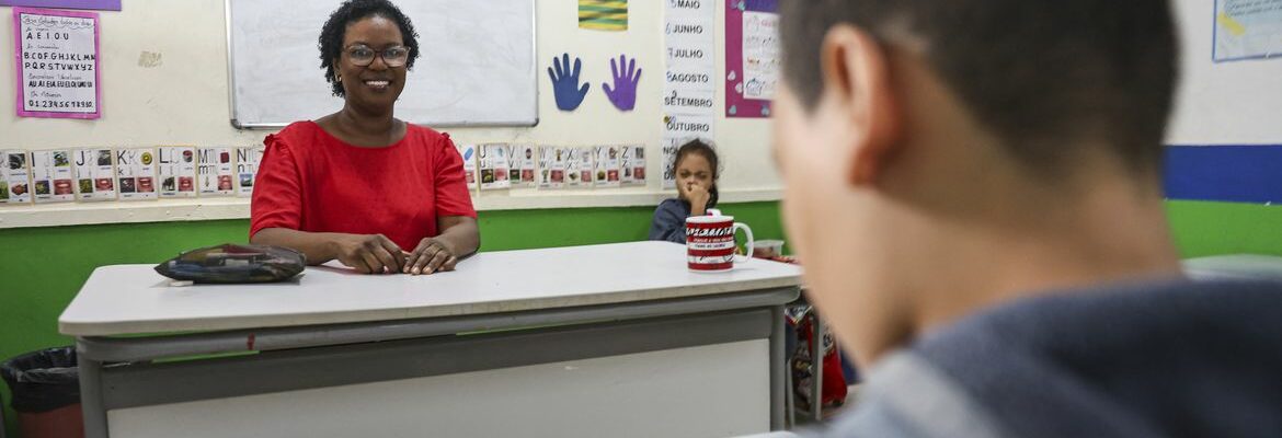 Programa Mais Professores dá desconto a docentes em hospedagens