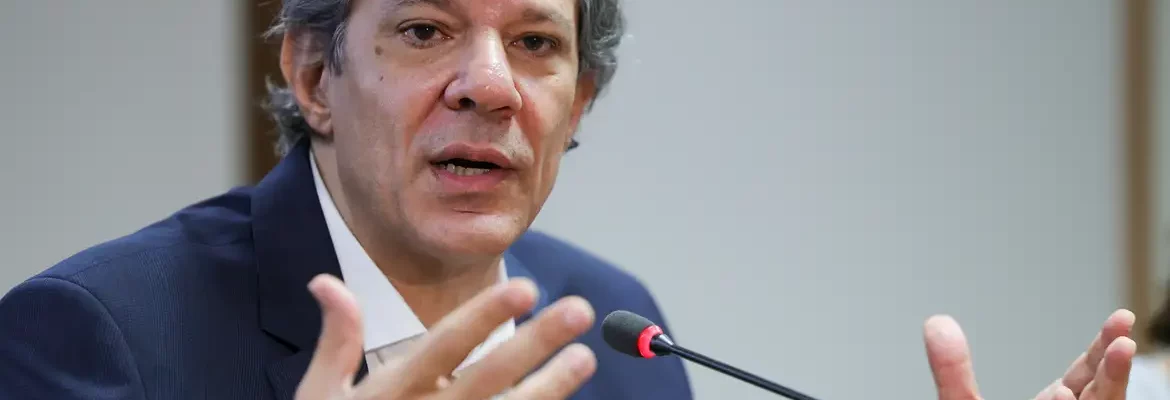 Políticas do governo vão levar dólar a ‘patamar adequado’, diz Haddad