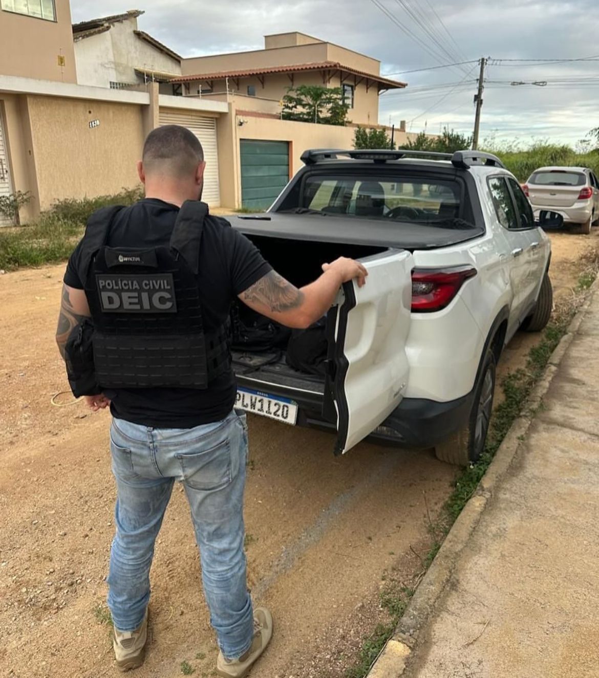 Polícia civil recupera veículo furtado em Vitória da Conquista