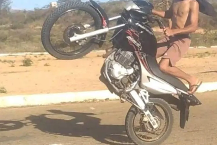 Se deu mal: 94ª CIPM conduz jovem condutor que praticava direção perigosa em Caetité