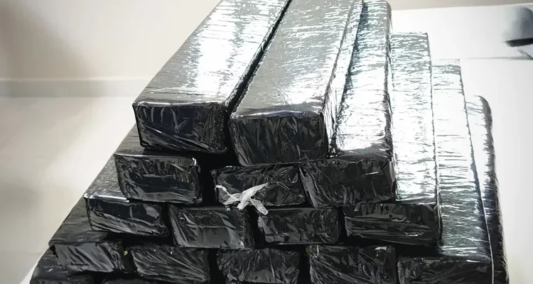 Urgente: 2ª CIPRv apreende 14kg de maconha durante abordagem em Caraíbas