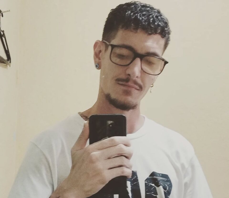Grave acidente com dois jovens de Poções e um deles morreu Lucas Tassio