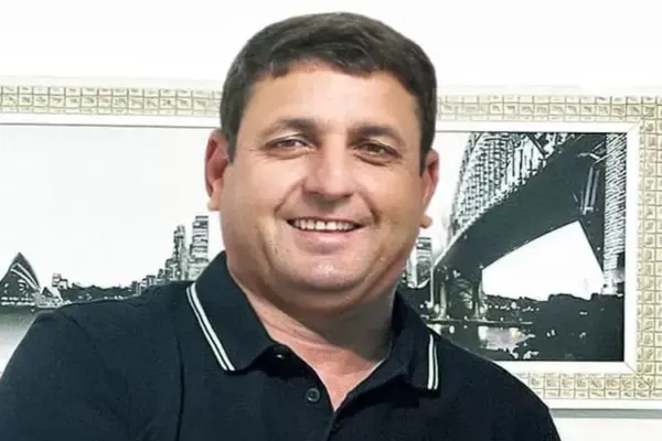 Prefeito de Anagé é multado por favorecer empresa em licitações