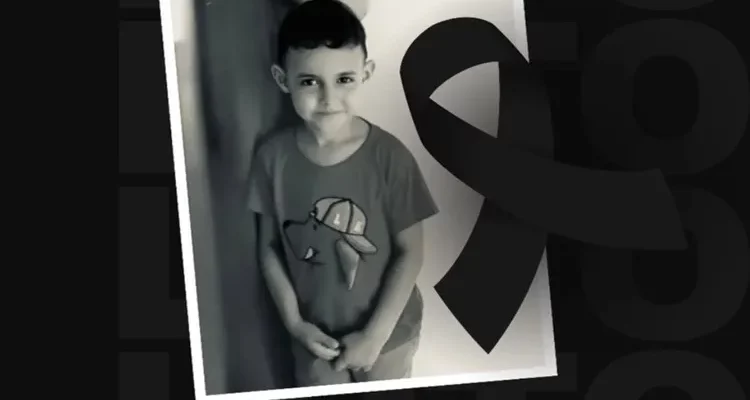 Tristeza: Adryan Rian perdeu a vida sendo atropelado após descer de ônibus escolar em Macaúbas