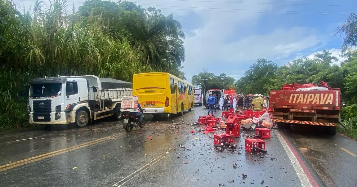 Trabalhadores de cervejaria morrem em grave acidente na BR-415 entre Ilhéus e Itabuna