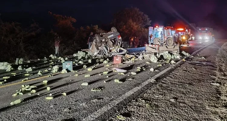 Grave acidente na BR-030 deixa quatro pessoas feridas em Caetité