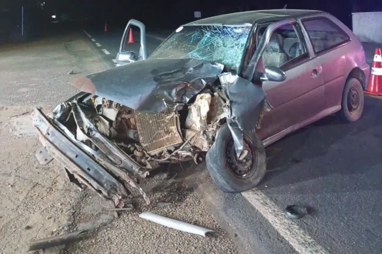 Tragédia na BR-030: Acidente fatal entre carro e motocicleta deixa uma pessoa morta em Caetité