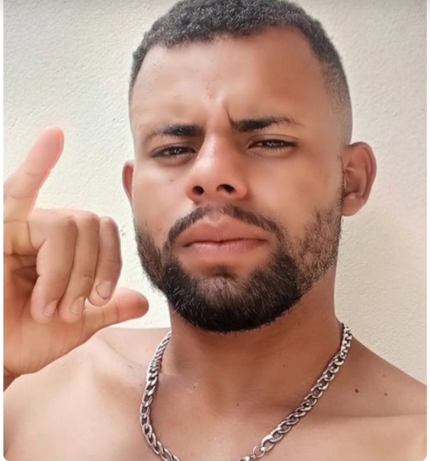 Jovem Conquistense desaparece misteriosamente em praia paradisíaca