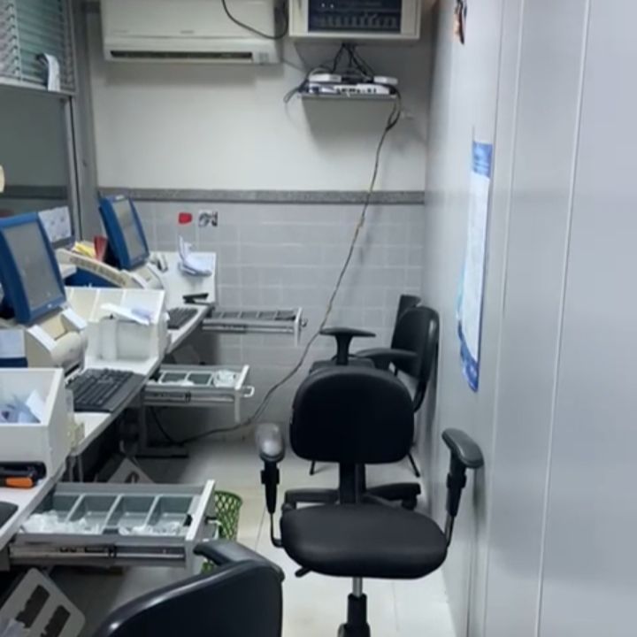 Ladrões fazem buraco em parede e furtam R$ 100 mil de lotérica em Barra do Choça