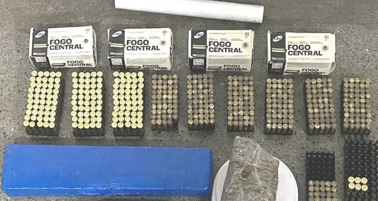Polícia Militar apreende drogas, munições e prende suspeito em Jequié