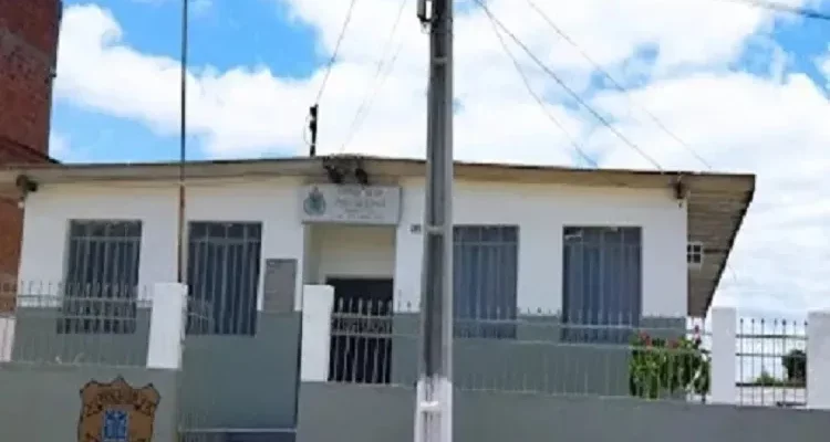 Tanhaçu: Corpo de jovem é encontrado sem sinais de violência em frente de sua casa