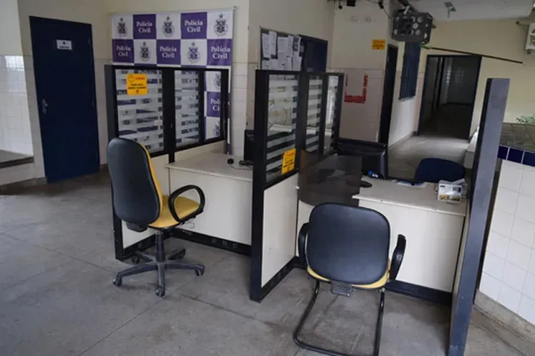 Idoso é assaltado e deixado amarrado em cerca após tentar carona na estrada entre Brumado e Livramento