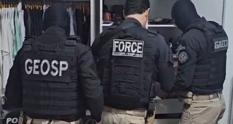 Após mortes em operação policial, MP cumpre mandados contra agente da Polícia Civil na Chapada