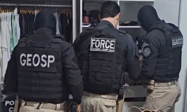 Após mortes em operação policial, MP cumpre mandados contra agente da Polícia Civil na Chapada