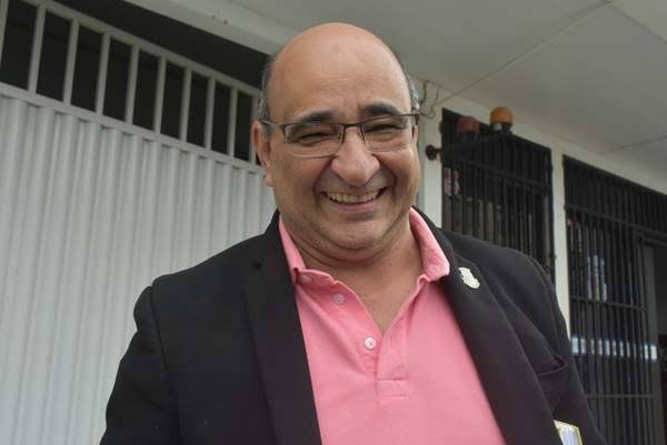 Cobrança simbólica para uso de campos públicos em Vitória da Conquista gera debate