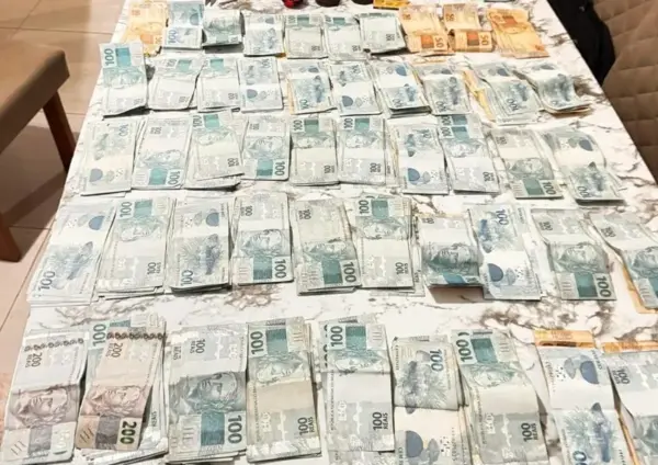 Operação Ice Blue desarticula quadrilha e apreende R$ 60 mil em drogas em Vitória da Conquista e Jequié