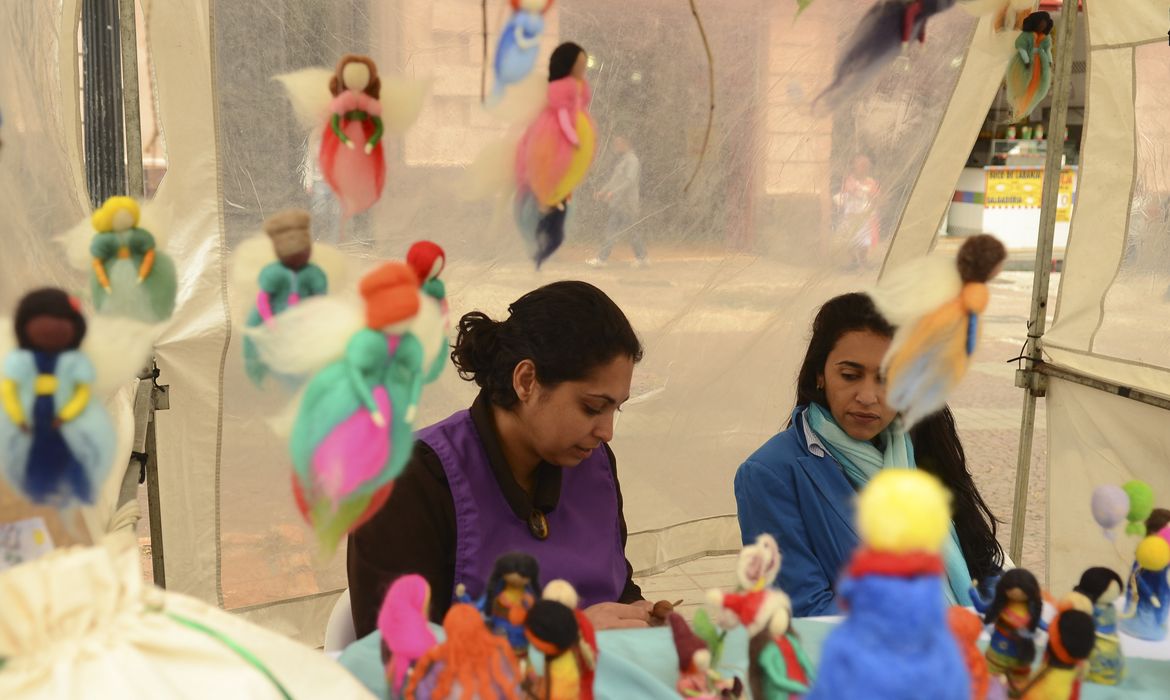 Conferência aprova 80 propostas de políticas sobre economia solidária