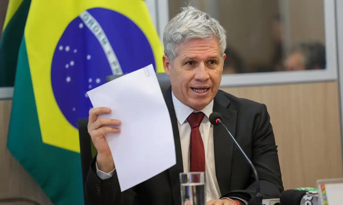 Governo pode prorrogar Brasil Soberano, diz Teixeira 