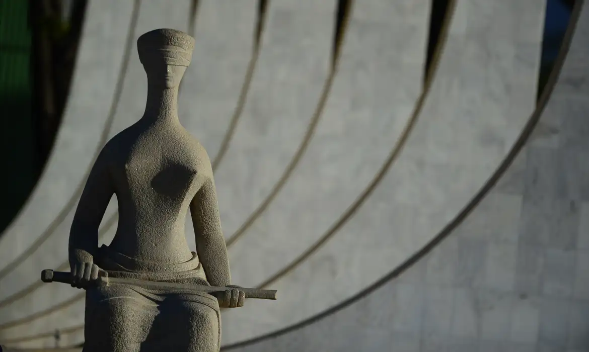 Violência doméstica: STF suspende julgamento sobre benefício a vítimas