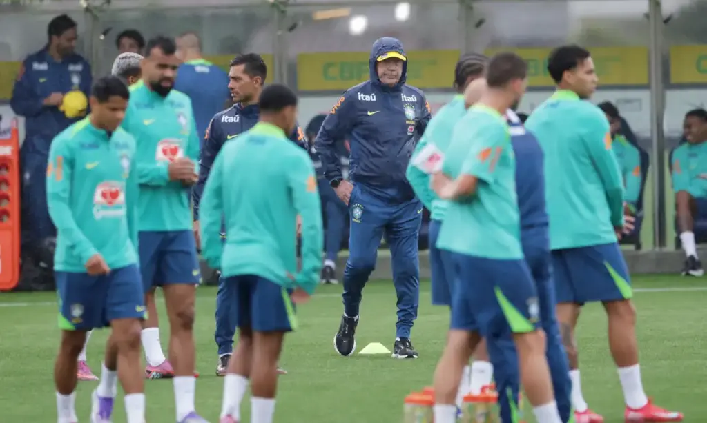 Eliminatórias: Brasil inicia preparação para jogo contra o Chile
