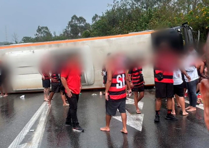 Grave acidente com ônibus de torcedores do Flamengo choca Brasil