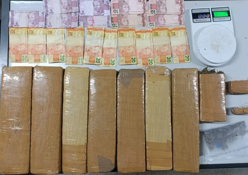 Guanambi: Jovem de 18 anos é pego com toneladas de drogas em ação policial