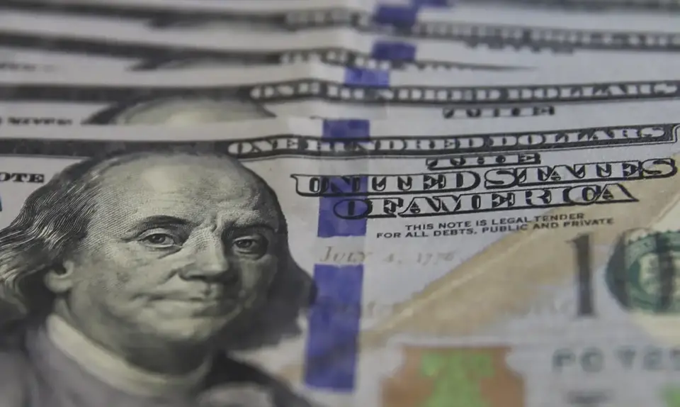 Com tensão no Irã, dólar fecha em R$ 5,32, o maior valor desde janeiro