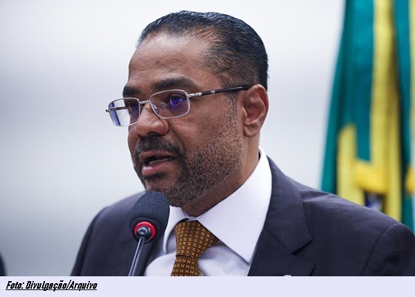 Márcio Marinho mantém controle do Republicanos na Bahia e recusa Coronel