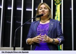 Deputada do MDB é investigada por compras suspeitas com recursos do INSS