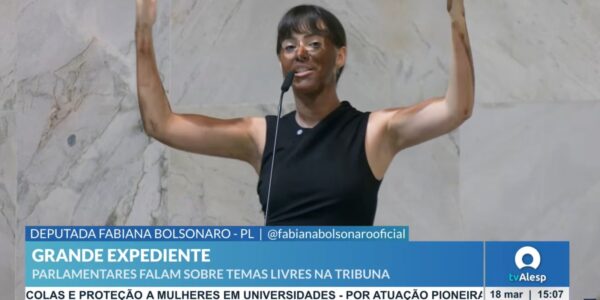 Deputada paulista gera polêmica ao fazer blackface em discurso na Alesp