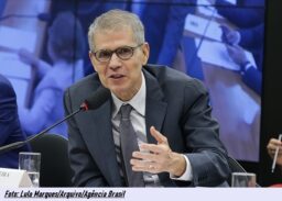 Pressão de aliados de Lula por mudanças na comunicação do governo aumenta