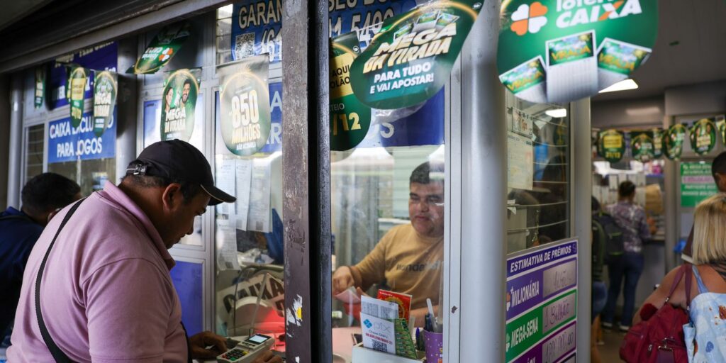 Prêmio da Mega-Sena sobe para R$ 75 milhões após novo concurso sem ganhador Prêmio da Mega-Sena sobe para R$ 75 milhões após novo concurso sem ganhador