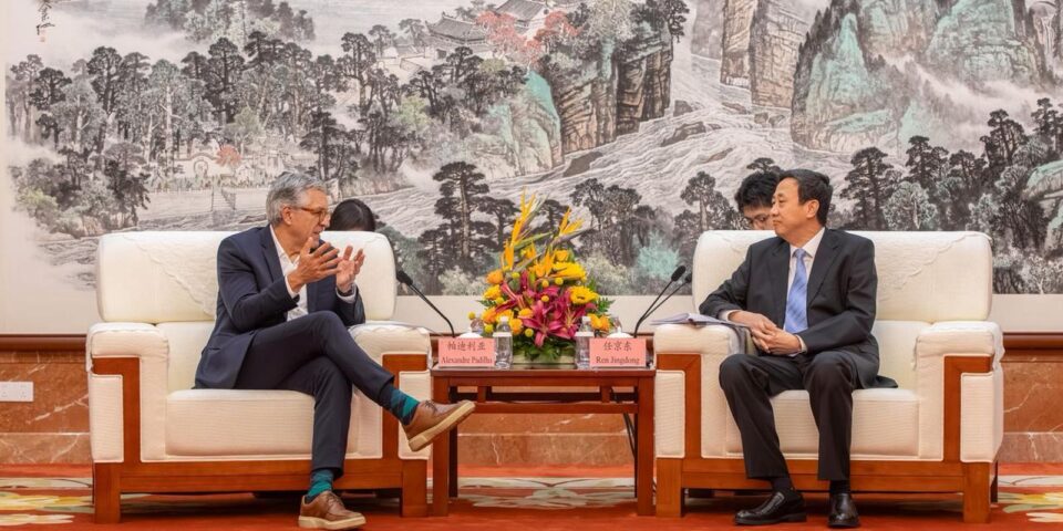 Brasil e China negociam inovação em saúde com inteligência artificial