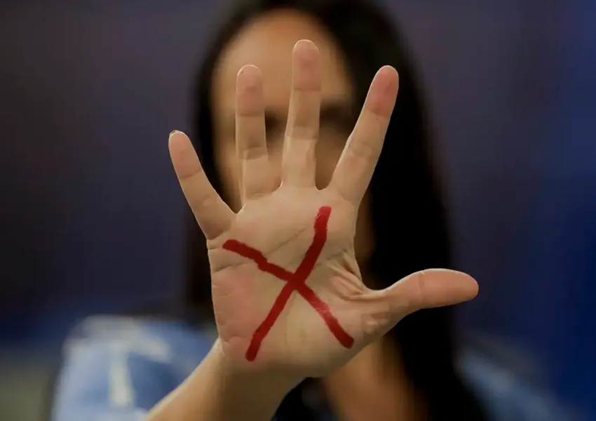 Feminicídio no Brasil: uma mulher é agredida a cada seis horas, alerta MP da Bahia