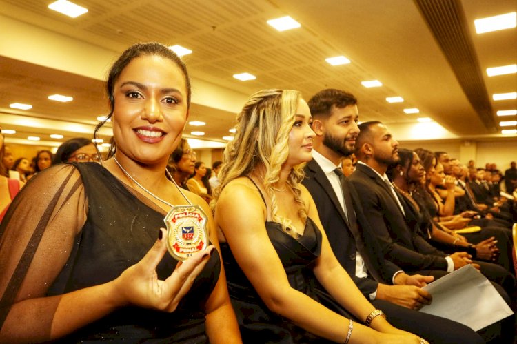 Novos policiais penais são formados em cerimônia histórica na Bahia