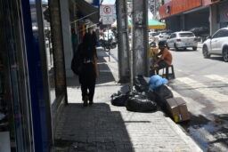 Moradores de Vitória da Conquista Reclama de Descarte Irregular de Lixo