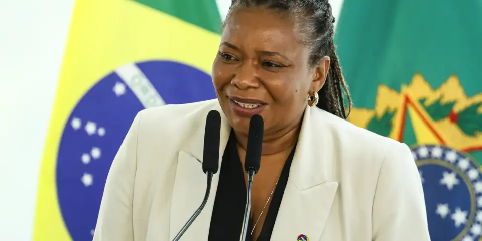 Margareth Menezes ressalta a importância de investimentos em cultura e educação no Brasil