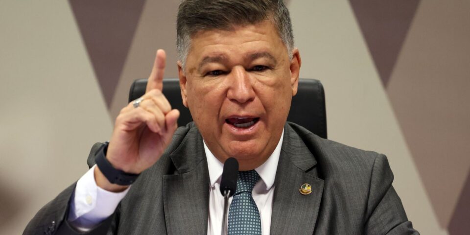 CPI do INSS apura vazamento de dados de Daniel Vorcaro e convoca autoridades