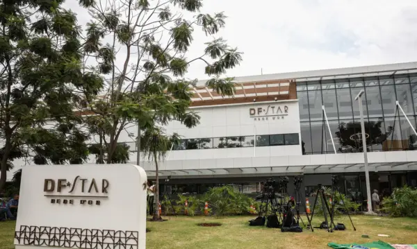 Ex-presidente Bolsonaro apresenta evolução clínica, mas continua na UTI