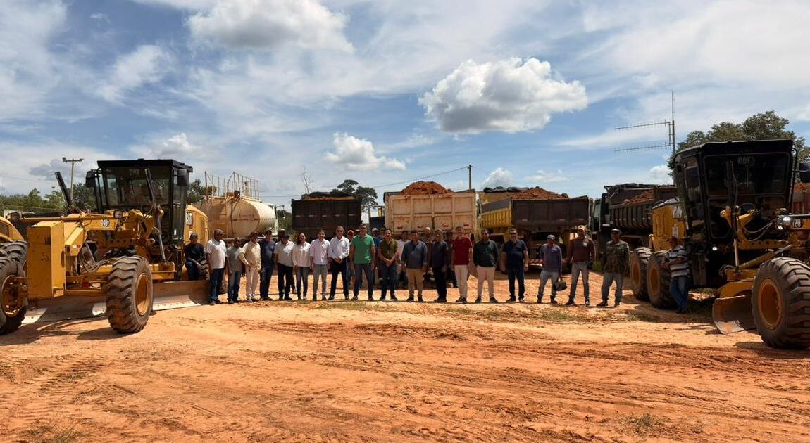 Barreiras inicia obras de recuperação da BA-827 para melhorar acesso rural
