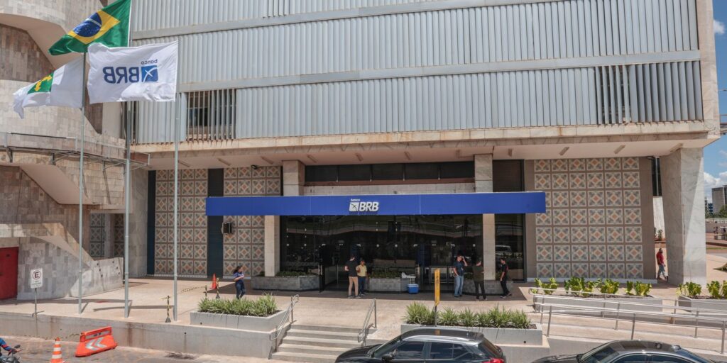 Justiça interrompe uso de terrenos públicos como garantia para Banco de Brasília