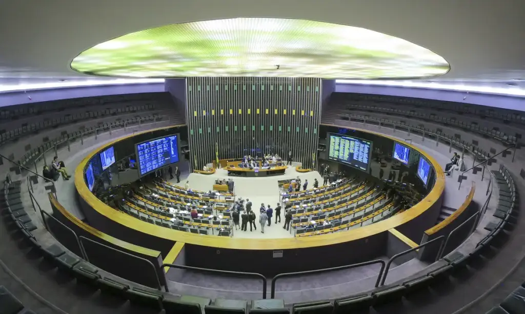 Câmara dos Deputados aprova novas medidas em defesa das mulheres