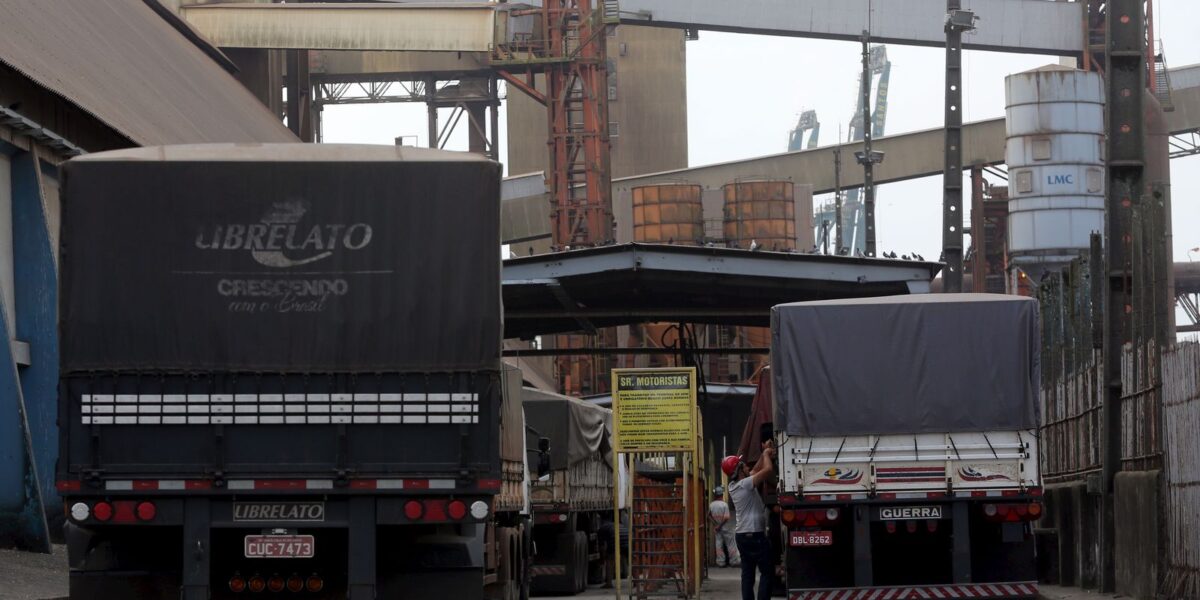 União sugere isenção de ICMS sobre diesel importado para conter aumento de preços