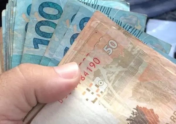 Caixa inicia pagamento de abono salarial para nascidos em fevereiro